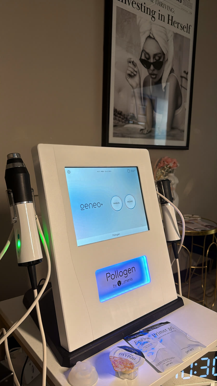 Glo2Facial® device photo